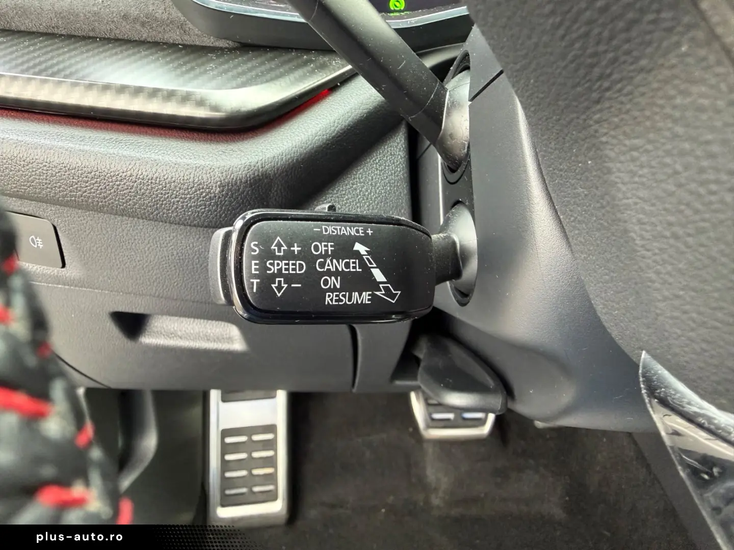 SKODA Octavia RS DCC Colum 19  AHK ACC Matrix el. Sitz