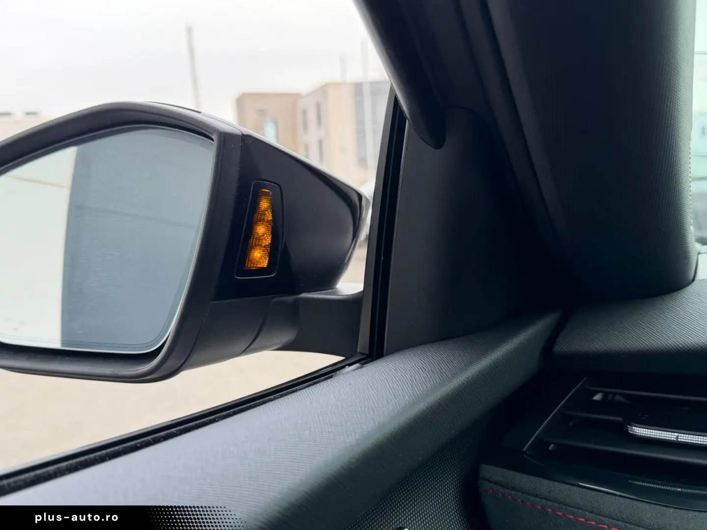 SKODA Octavia RS DCC Colum 19  AHK ACC Matrix el. Sitz