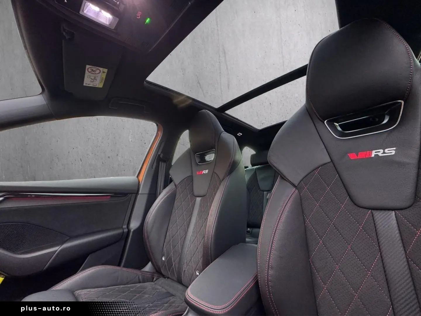 SKODA Octavia 2.0 TSI RS LEDER STANDHZG HUD KAMERA ACC