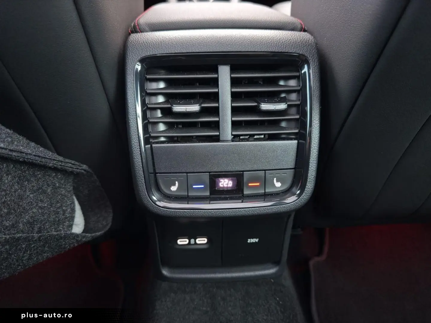 SKODA Octavia 2.0 TSI RS LEDER STANDHZG HUD KAMERA ACC