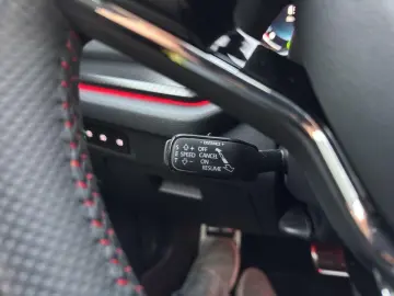 SKODA Octavia 2.0 TSI RS LEDER STANDHZG HUD KAMERA ACC