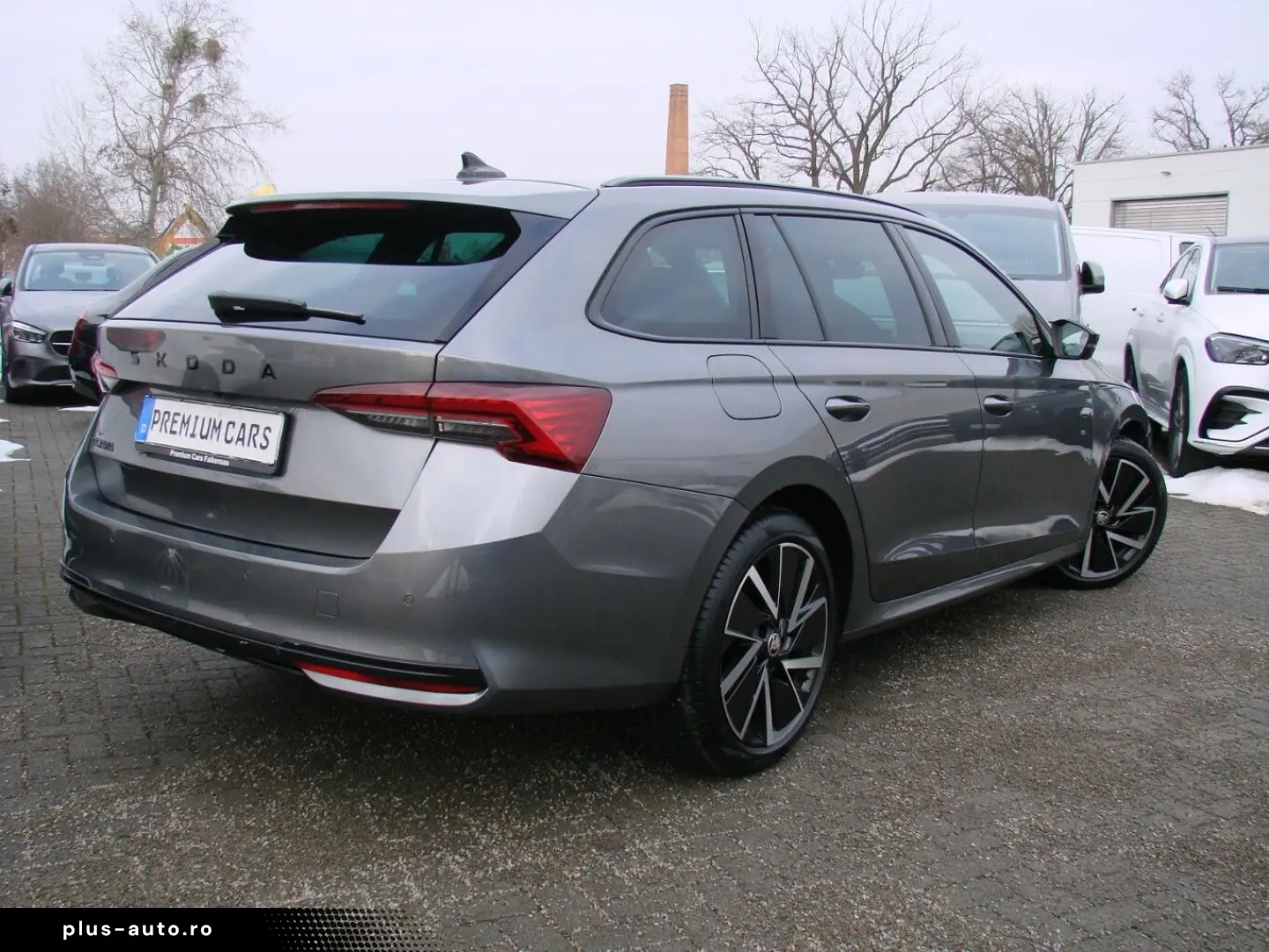 SKODA Octavia 2.0TDi Sportline LED 360º Canton HUD