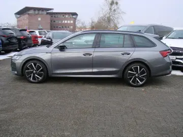 SKODA Octavia 2.0TDi Sportline LED 360º Canton HUD
