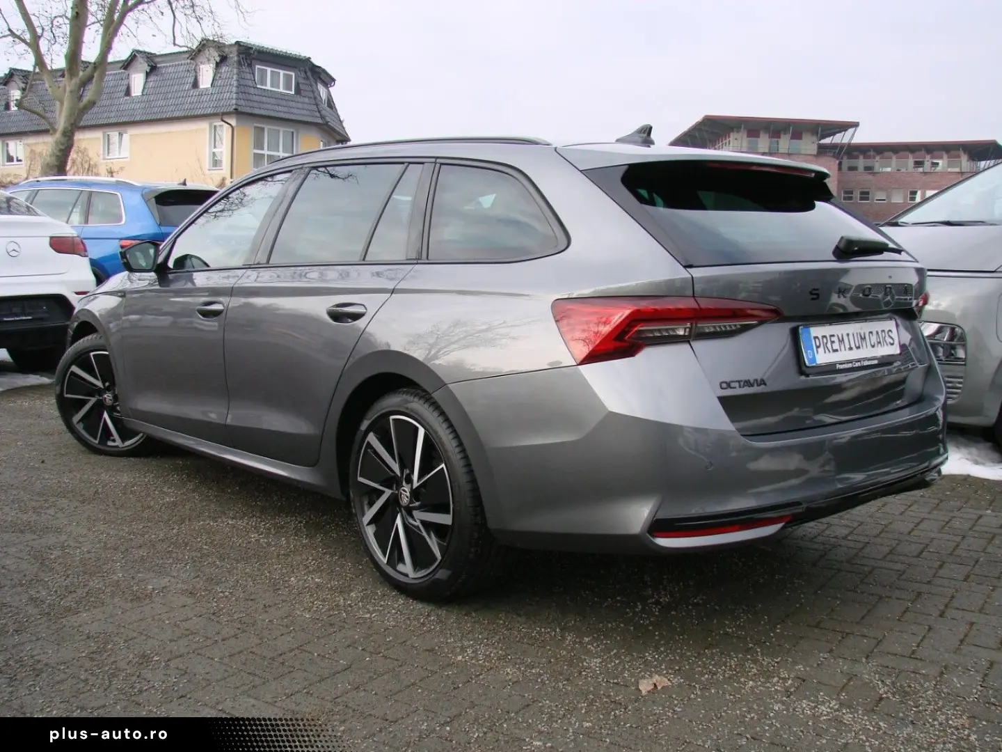 SKODA Octavia 2.0TDi Sportline LED 360º Canton HUD