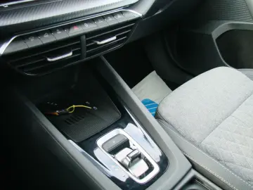 SKODA Octavia 2.0TDi Sportline LED 360º Canton HUD