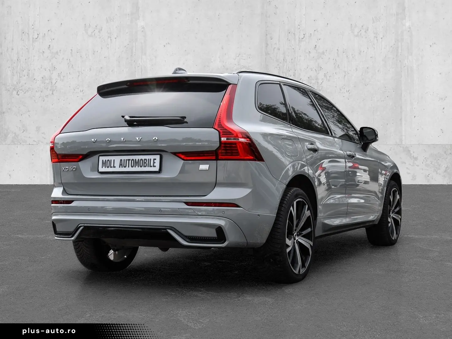 VOLVO XC60 Ultimate Dark Recharge Plug-In Hybrid AWD T