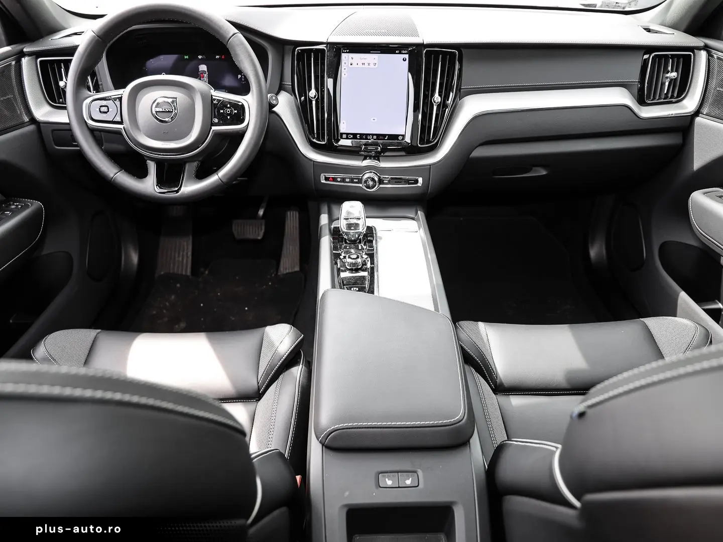 VOLVO XC60 Ultimate Dark Recharge Plug-In Hybrid AWD T