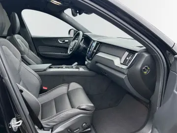 VOLVO XC60 B5 Benzin AWD Plus Black Edition 21'&hellip;