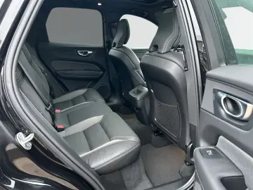 VOLVO XC60 B5 Benzin AWD Plus Black Edition 21'&hellip;
