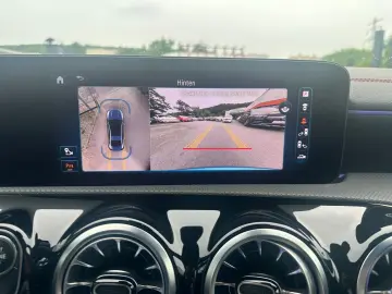 MERCEDES-BENZ CLA 35 AMG 4Matic 1.HD AERO 7TKM HYPERBLAU 360