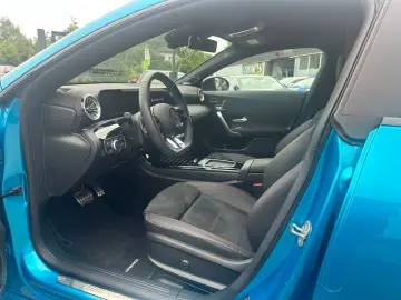 MERCEDES-BENZ CLA 35 AMG 4Matic 1.HD AERO 7TKM HYPERBLAU 360