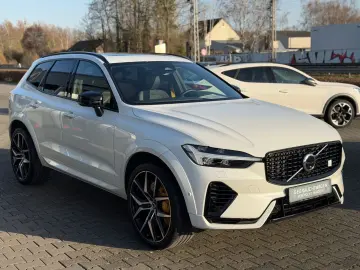 VOLVO XC60 T8 Polestar Engineered 360  B&W ACC