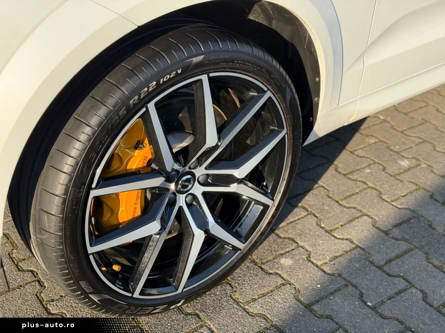 VOLVO XC60 T8 Polestar Engineered 360  B&W ACC