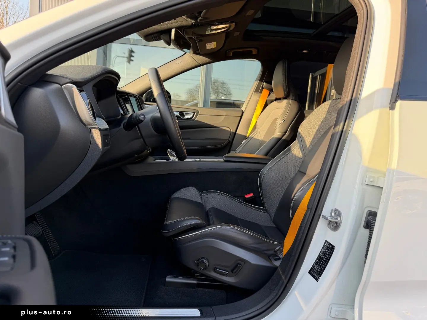 VOLVO XC60 T8 Polestar Engineered 360  B&W ACC