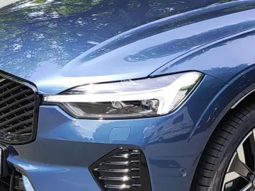 VOLVO XC60 T8 AWD Plug-In-Hybrid Ultra Dark Nappaleder