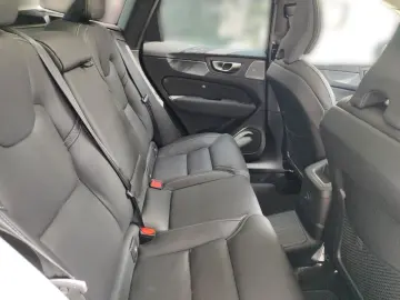 VOLVO XC60 T8 AWD Plug-In-Hybrid Ultra Dark Nappaleder