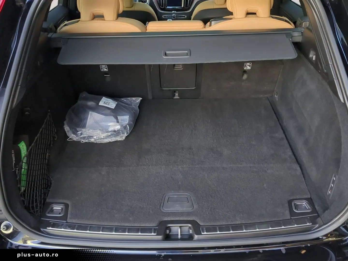 VOLVO XC60 T8 Recharge Plus Bright  Luft BLIS ACC AHK