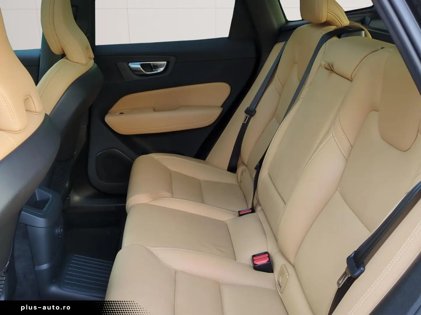 VOLVO XC60 T8 Recharge Plus Bright  Luft BLIS ACC AHK