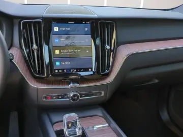 VOLVO XC60 T8 Recharge Plus Bright  Luft BLIS ACC AHK