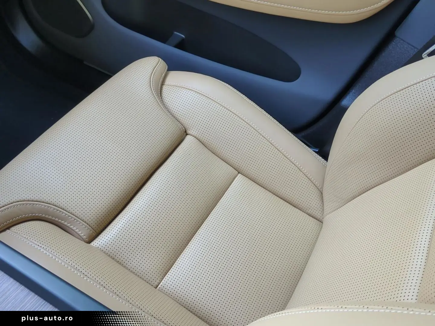 VOLVO XC60 T8 Recharge Plus Bright  Luft BLIS ACC AHK