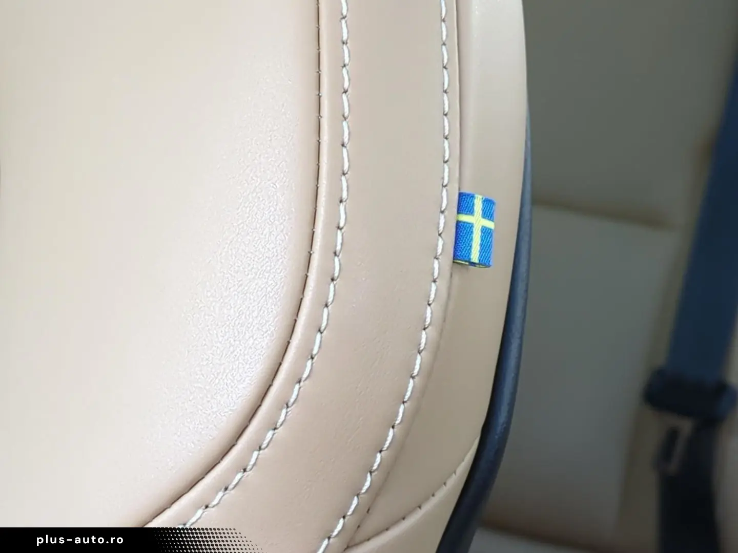 VOLVO XC60 T8 Recharge Plus Bright  Luft BLIS ACC AHK