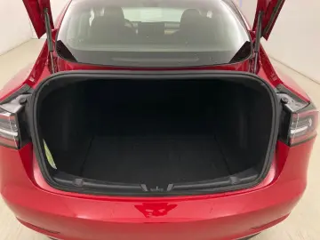 TESLA Model 3 LR Long Range 19  Autopilot 1. Hand