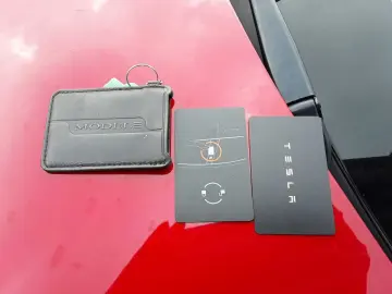 TESLA Model 3 LR Long Range 19  Autopilot 1. Hand