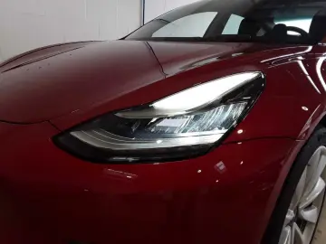 TESLA Model 3 LR Long Range 19  Autopilot 1. Hand