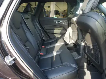 VOLVO XC60 Black Edition Ultra T6 AWD 360  B&W BLIS