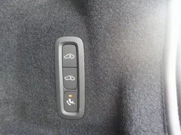 VOLVO XC60 Black Edition Ultra T6 AWD 360  B&W BLIS