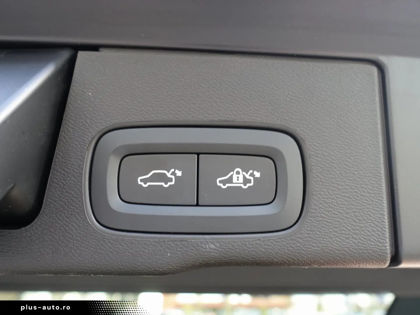 VOLVO XC60 Black Edition Ultra T6 AWD 360  B&W BLIS