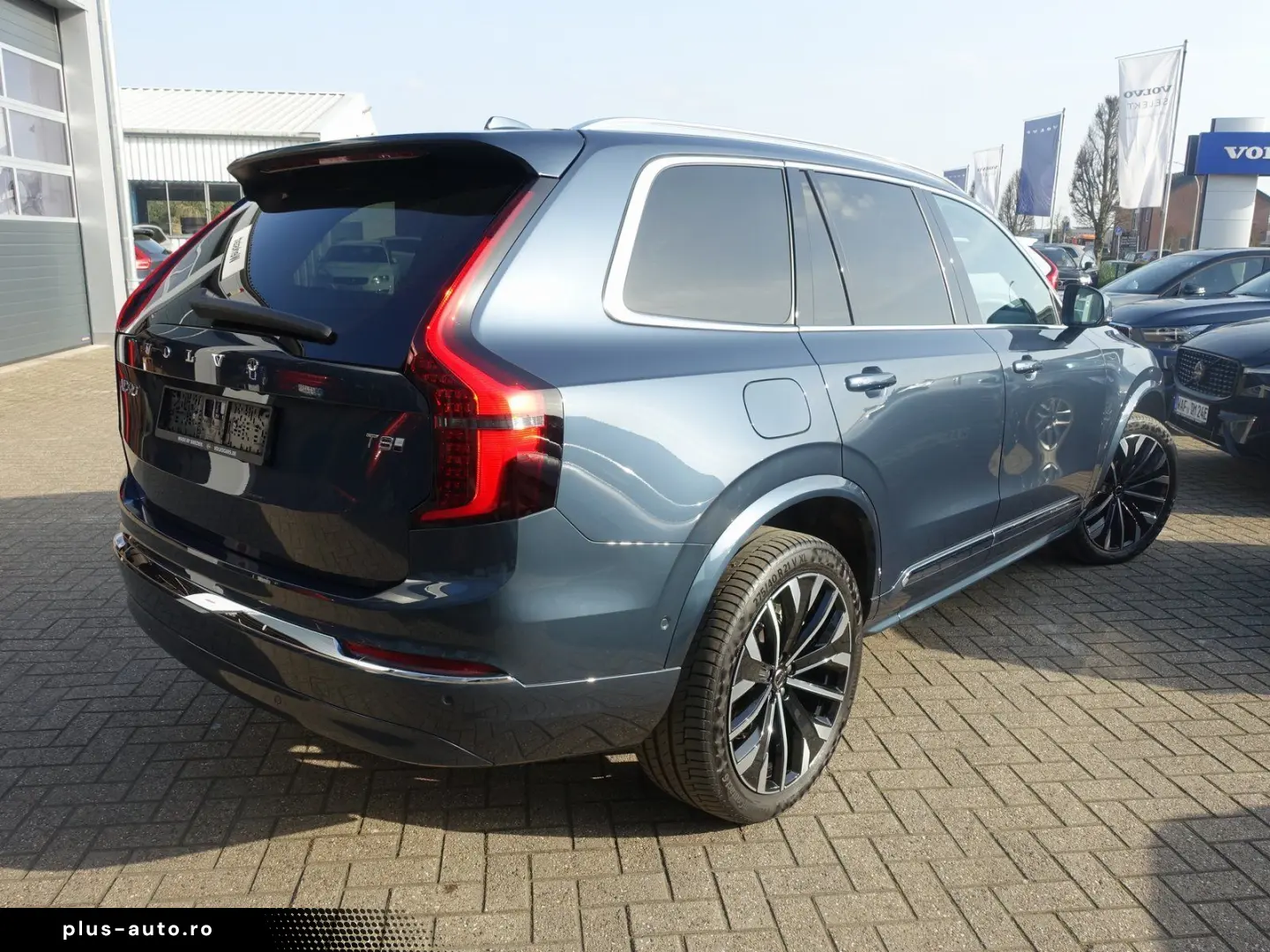 VOLVO XC90 Ultra  T8 AWD Massage Pano B&W FourC AHK