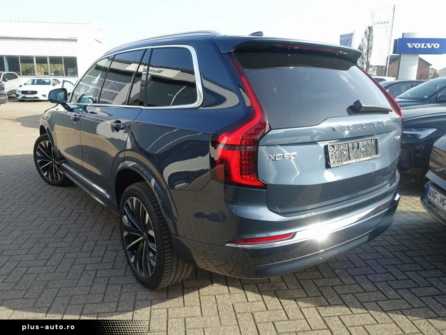 VOLVO XC90 Ultra  T8 AWD Massage Pano B&W FourC AHK