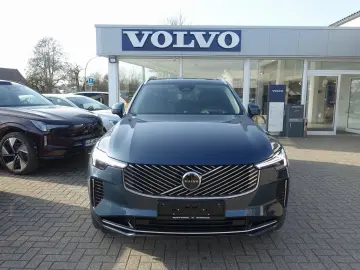 VOLVO XC90 Ultra  T8 AWD Massage Pano B&W FourC AHK