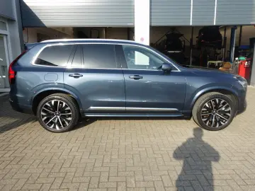 VOLVO XC90 Ultra  T8 AWD Massage Pano B&W FourC AHK