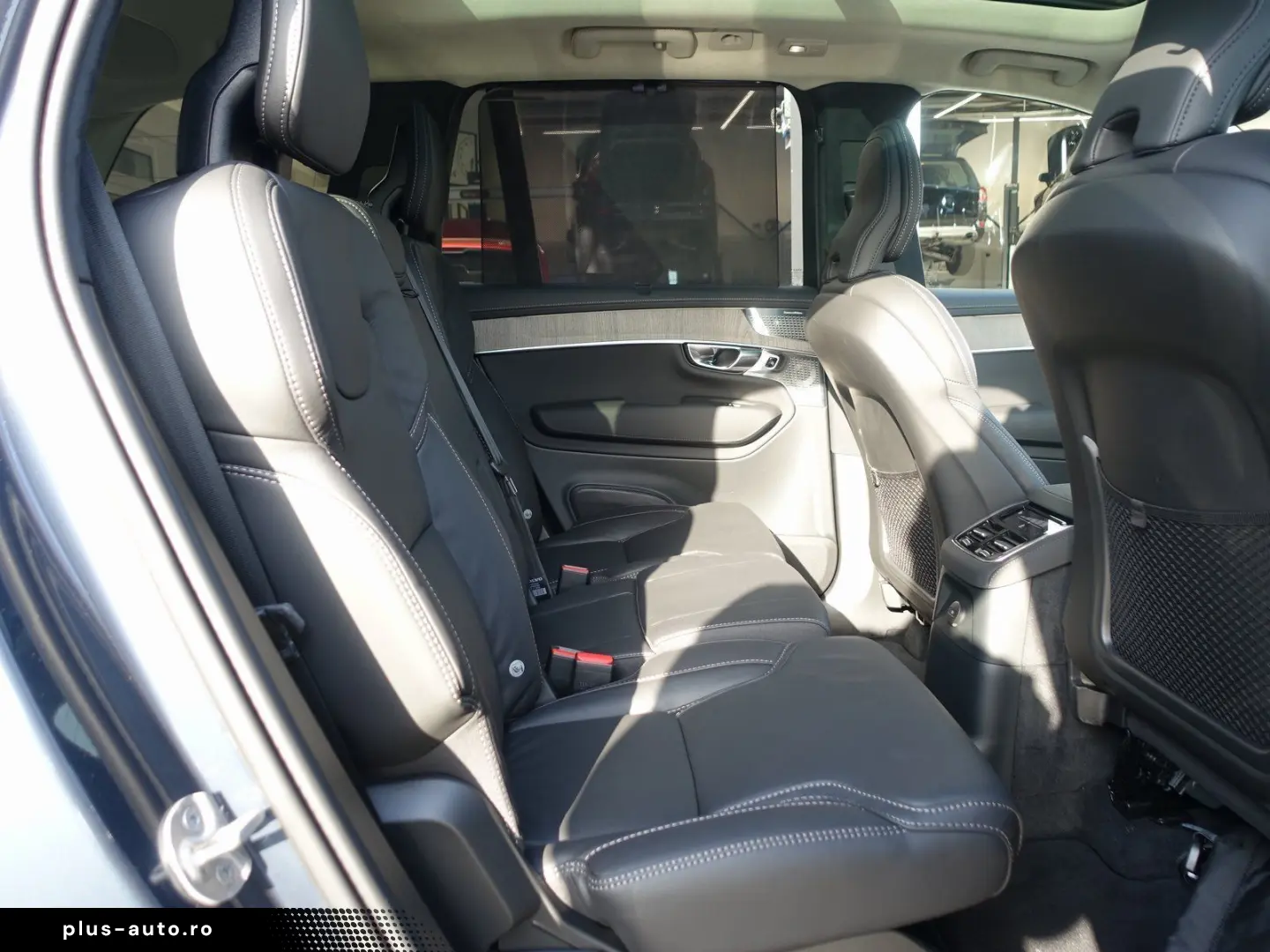 VOLVO XC90 Ultra  T8 AWD Massage Pano B&W FourC AHK