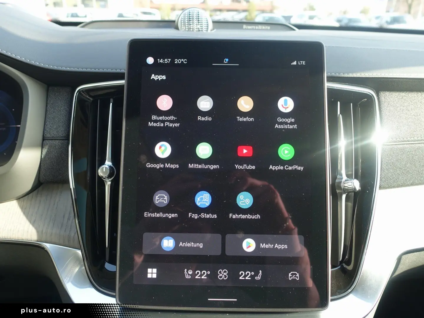 VOLVO XC90 Ultra  T8 AWD Massage Pano B&W FourC AHK