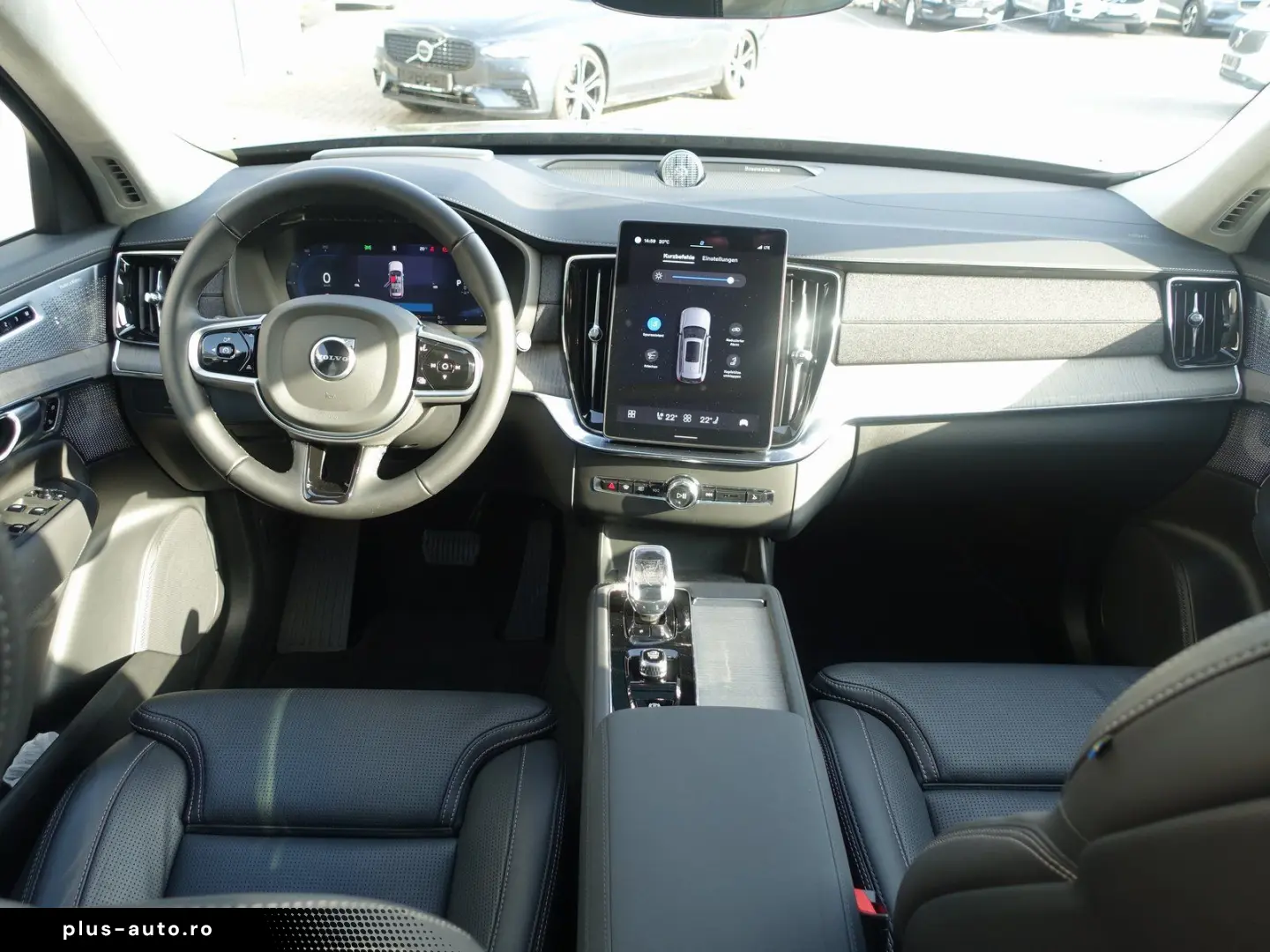 VOLVO XC90 Ultra  T8 AWD Massage Pano B&W FourC AHK