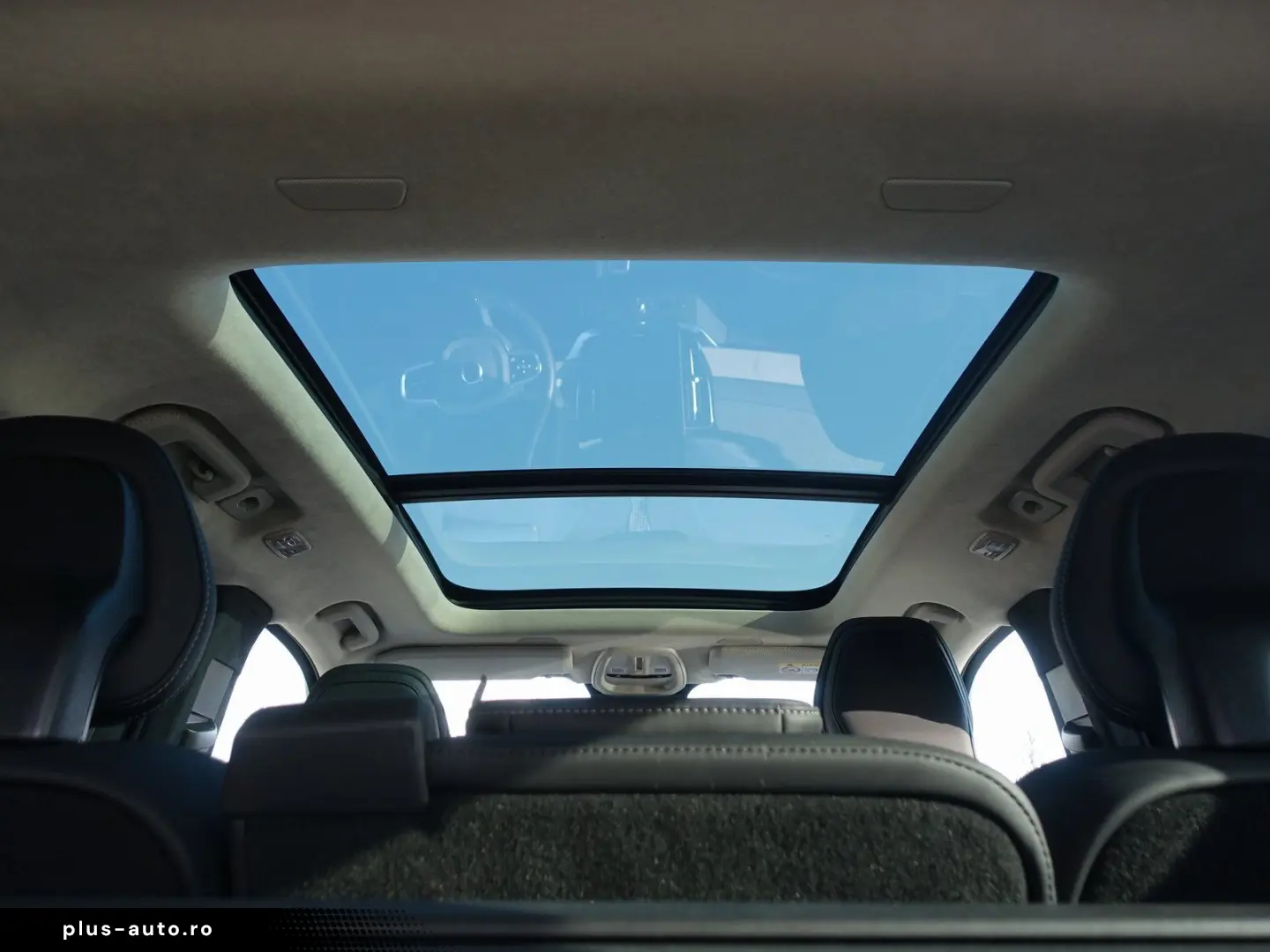 VOLVO XC90 Ultra  T8 AWD Massage Pano B&W FourC AHK