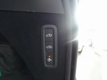 VOLVO XC90 Ultra  T8 AWD Massage Pano B&W FourC AHK