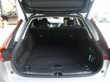 VOLVO V90 Plus  T6 AWD 360  H&K BLIS Memory Carplay