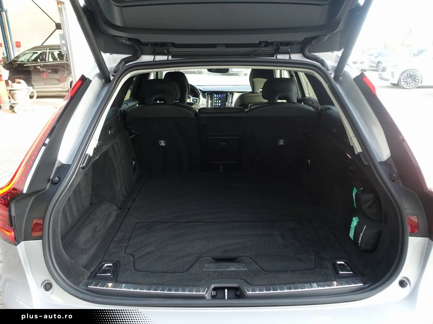 VOLVO V90 Plus  T6 AWD 360  H&K BLIS Memory Carplay