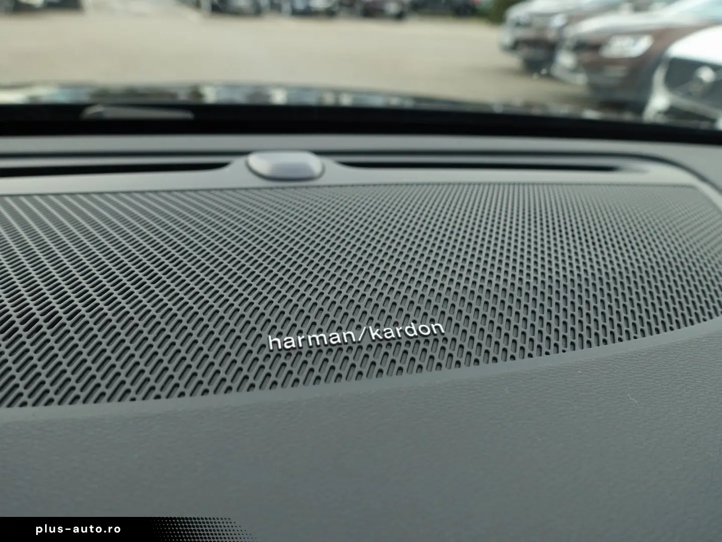 VOLVO V60 Plus B4 Dark Head-Up Pano AHK Memory BLIS