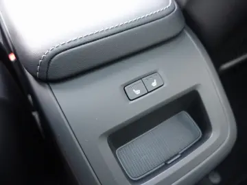 VOLVO V60 Plus B4 Dark Head-Up Pano AHK Memory BLIS