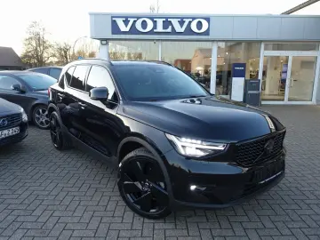 VOLVO XC40 Black Edition Plus B3 360 Cam Panorama BLIS