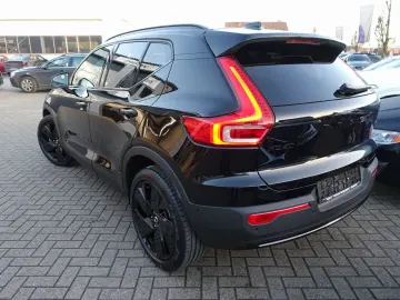 VOLVO XC40 Black Edition Plus B3 360 Cam Panorama BLIS