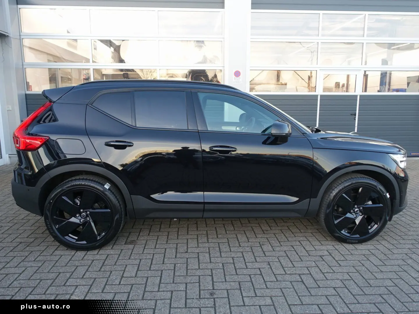 VOLVO XC40 Black Edition Plus B3 360 Cam Panorama BLIS