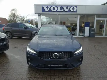 VOLVO V60 B4 Ultra Dark B&W Massage AHK 360  HeadUP