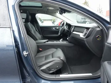 VOLVO V60 B4 Ultra Dark B&W Massage AHK 360  HeadUP