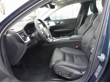 VOLVO V60 B4 Ultra Dark B&W Massage AHK 360  HeadUP